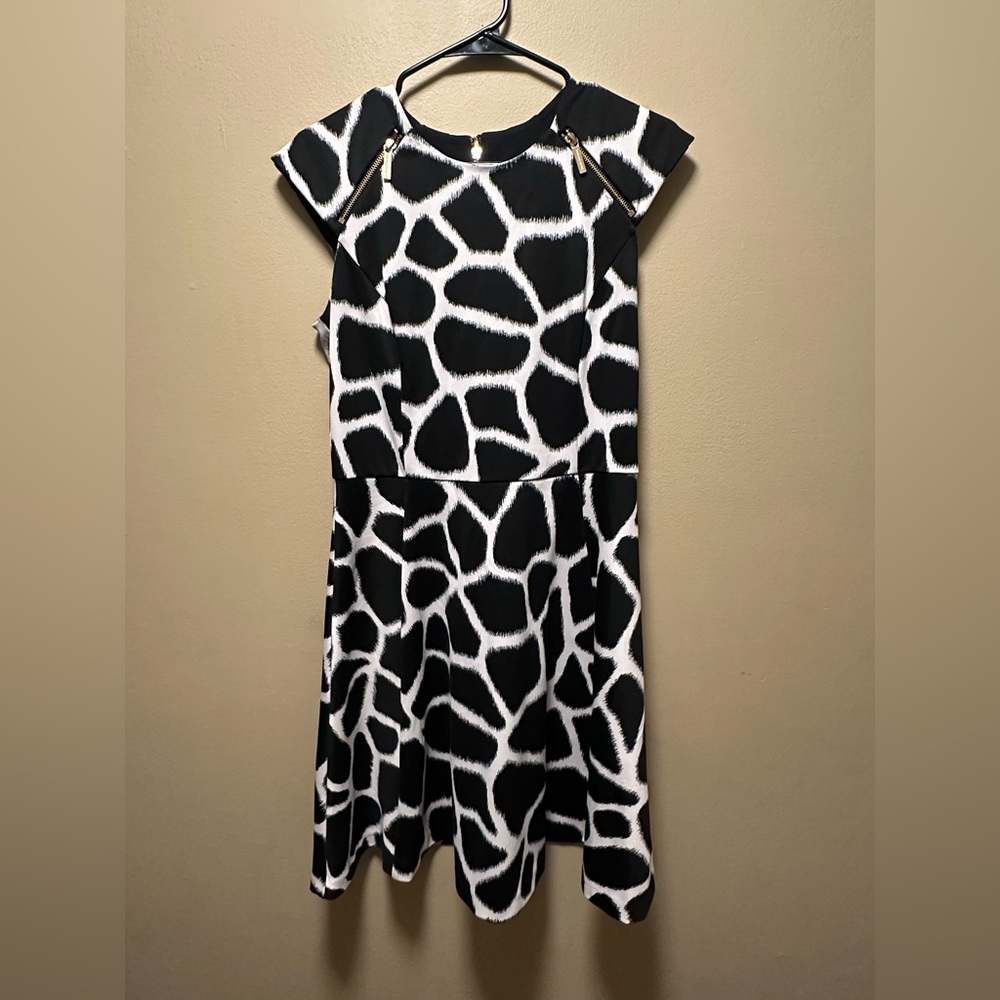 Michael Kors Black and White Patterned Womens Dress (C317)